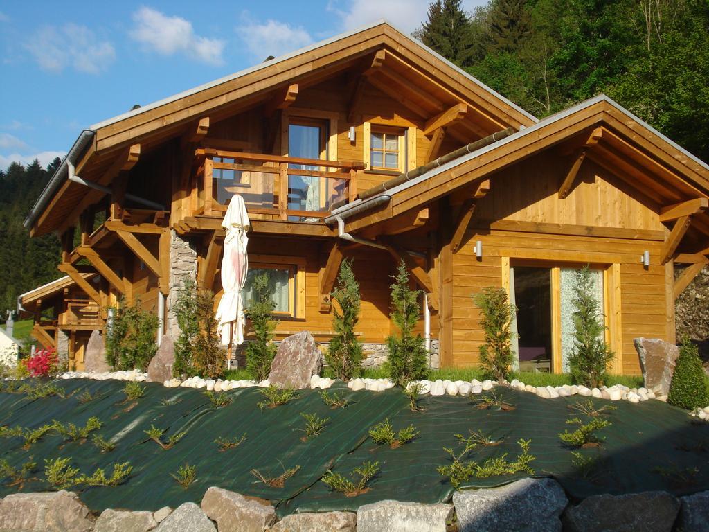 Les Chalets Des Chatelmines ลาแบรส ภายนอก รูปภาพ