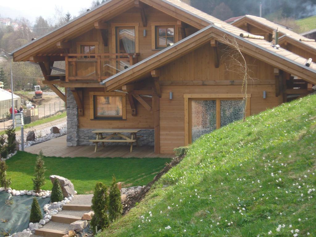 Les Chalets Des Chatelmines ลาแบรส ภายนอก รูปภาพ