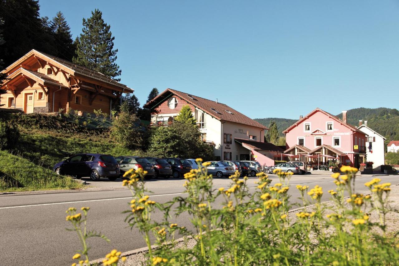 Les Chalets Des Chatelmines ลาแบรส ภายนอก รูปภาพ